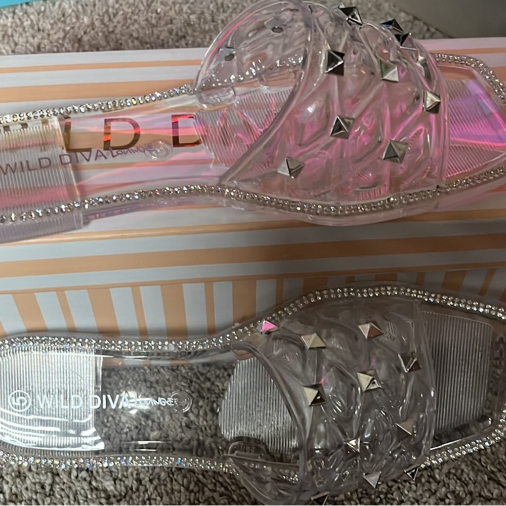 Women’s clear sandals